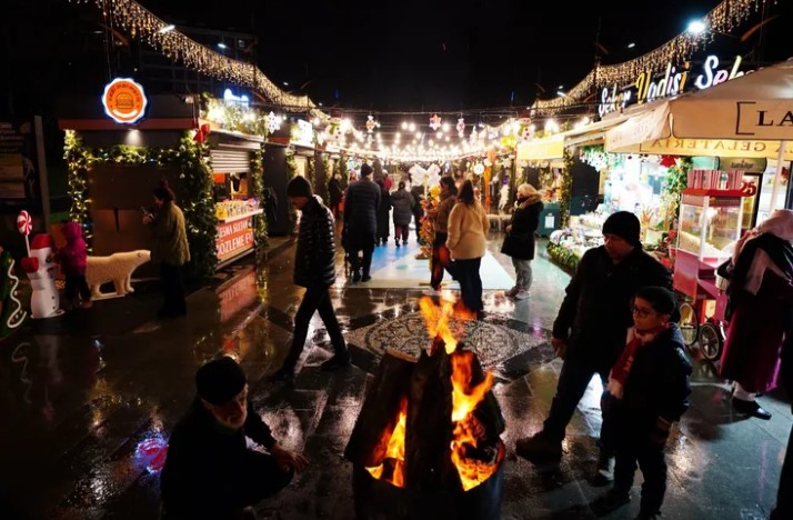 İstanbul Beylikdüzü'nde Kış Festivali Coşkusu Başladı