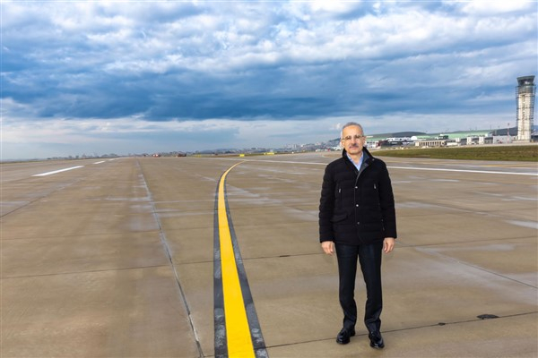 Uraloğlu hayatını kaybeden Posta Dağıtım Müdür Vekili Okumuş'un cenaze törenine katıldı