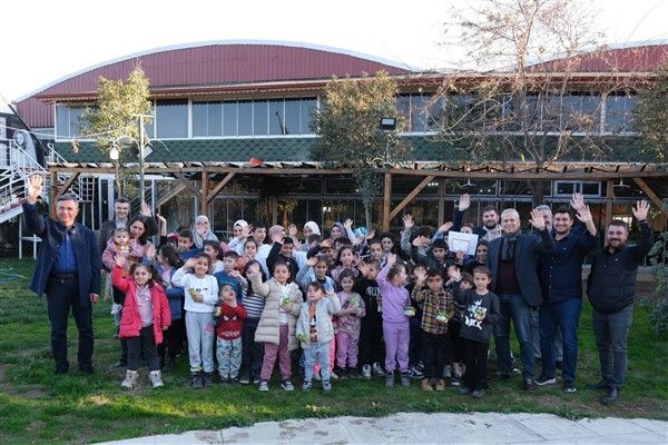 Enerjisa Dağıtım Şirketleri deprem bölgesinde çalışanlarını ve ailelerini destekliyor