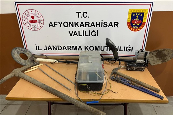 Afyonkarahisar'da kaçak kazı operasyonu