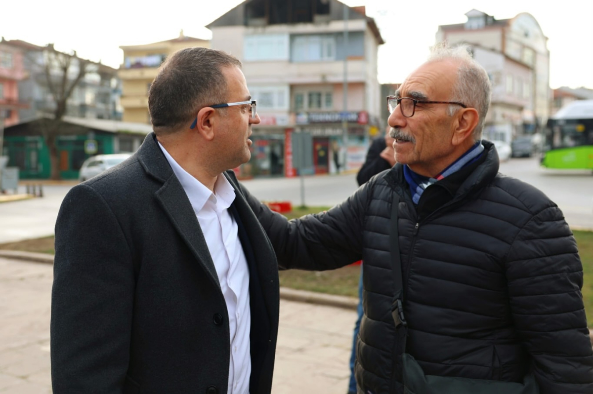 Derince Belediyesi, kent genelinde çevre çalışmalarını sürdürüyor