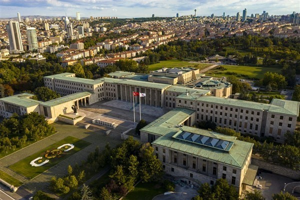 TBMM Başkanı Kurtulmuş, Ukrayna Meclis Başkanı Stefanchuk ile görüştü