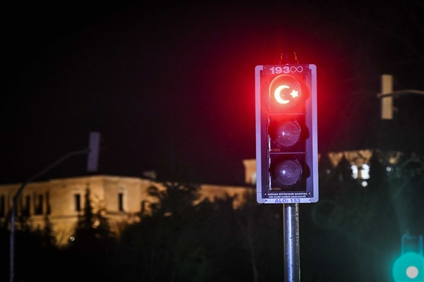 Anıtkabir çevresinde yer alan 5 kavşağın trafik sinyalizasyon kodlarını değiştirildi