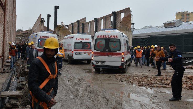 Adana’da iskele çöktü 1 işçi yaşamını yitirdi