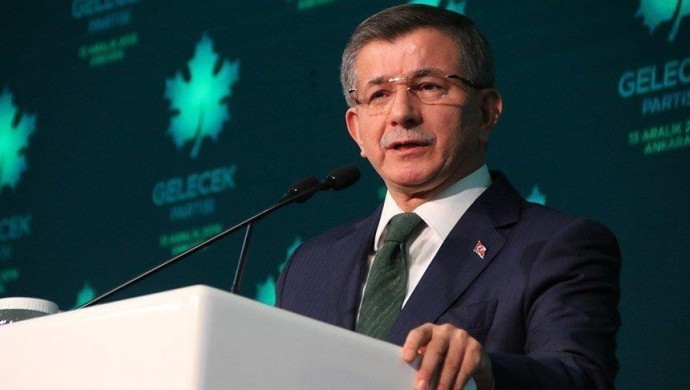 Ahmet Davutoğlu’nun korona testi pozitif