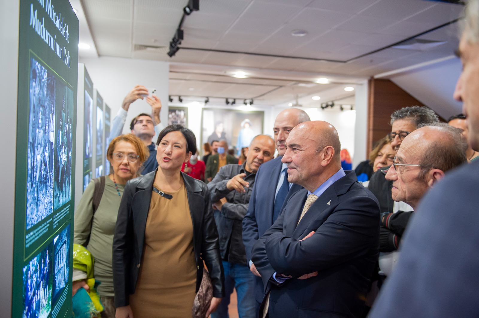 Başkan Soyer, Yüz Yıllık Miras Bengüboz Fotoğraf Sergisi’ni açılışına katıldı