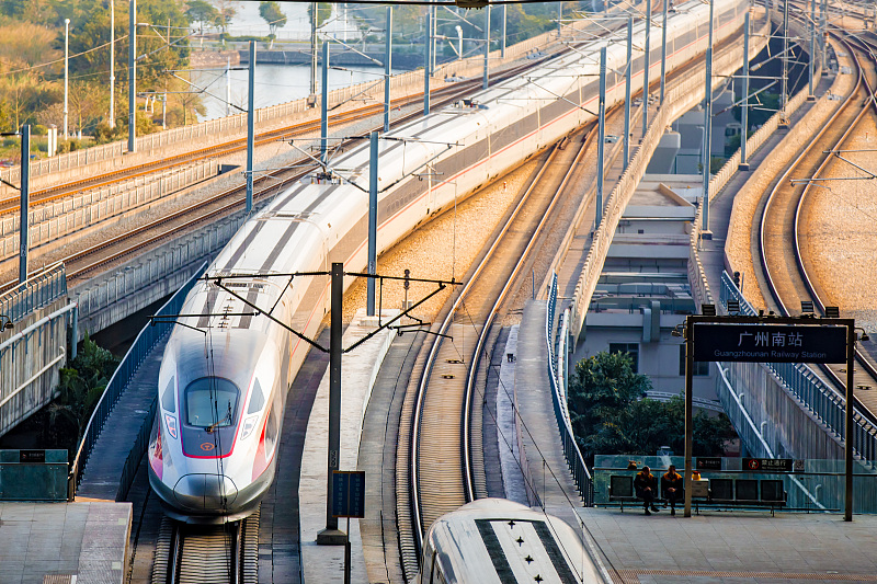 Bayramın ilk gününde Çin’de demir yoluyla 5,5 milyon yolcu taşınacak