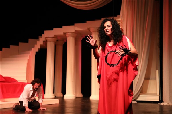 “Ben Medea Değilim” İstanbul'da seyirciyle buluşacak 