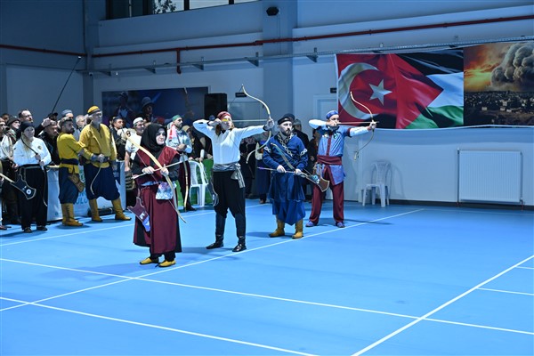 Bursa'da Geleneksel Türk Okçuluğu Şampiyonası
