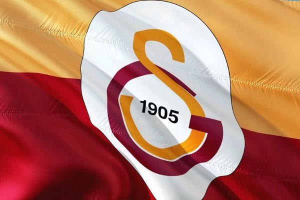 Galatasaray'da Eşref Hamamcıoğlu adaylığını açıkladı 