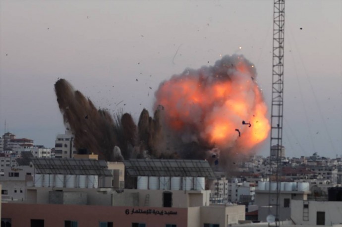 Gazze bombardıman altında, ABD temsilcisi Kudüs’te