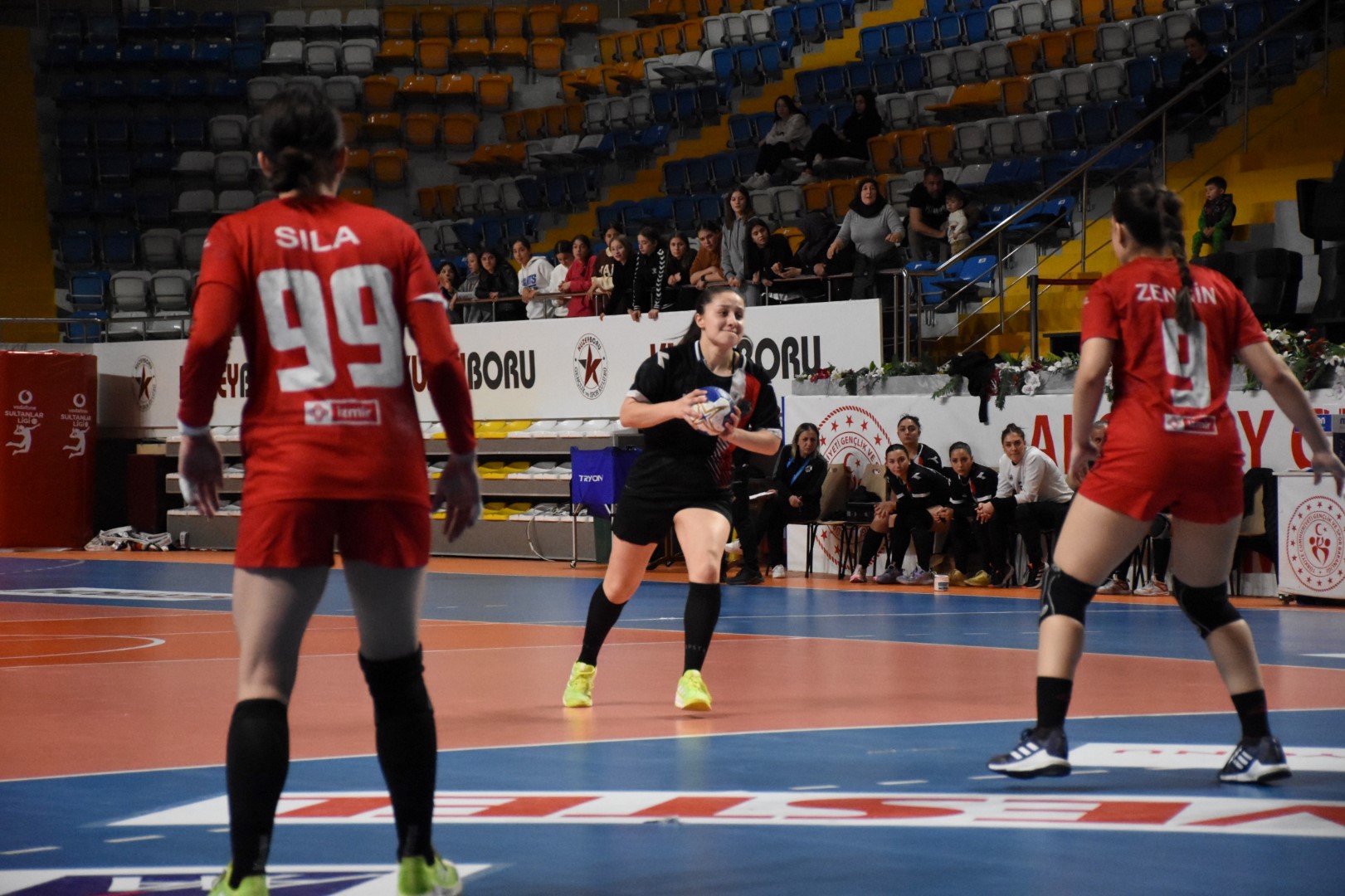 HDI Sigorta Kadınlar Türkiye Kupası'nda çeyrek final tamamlandı