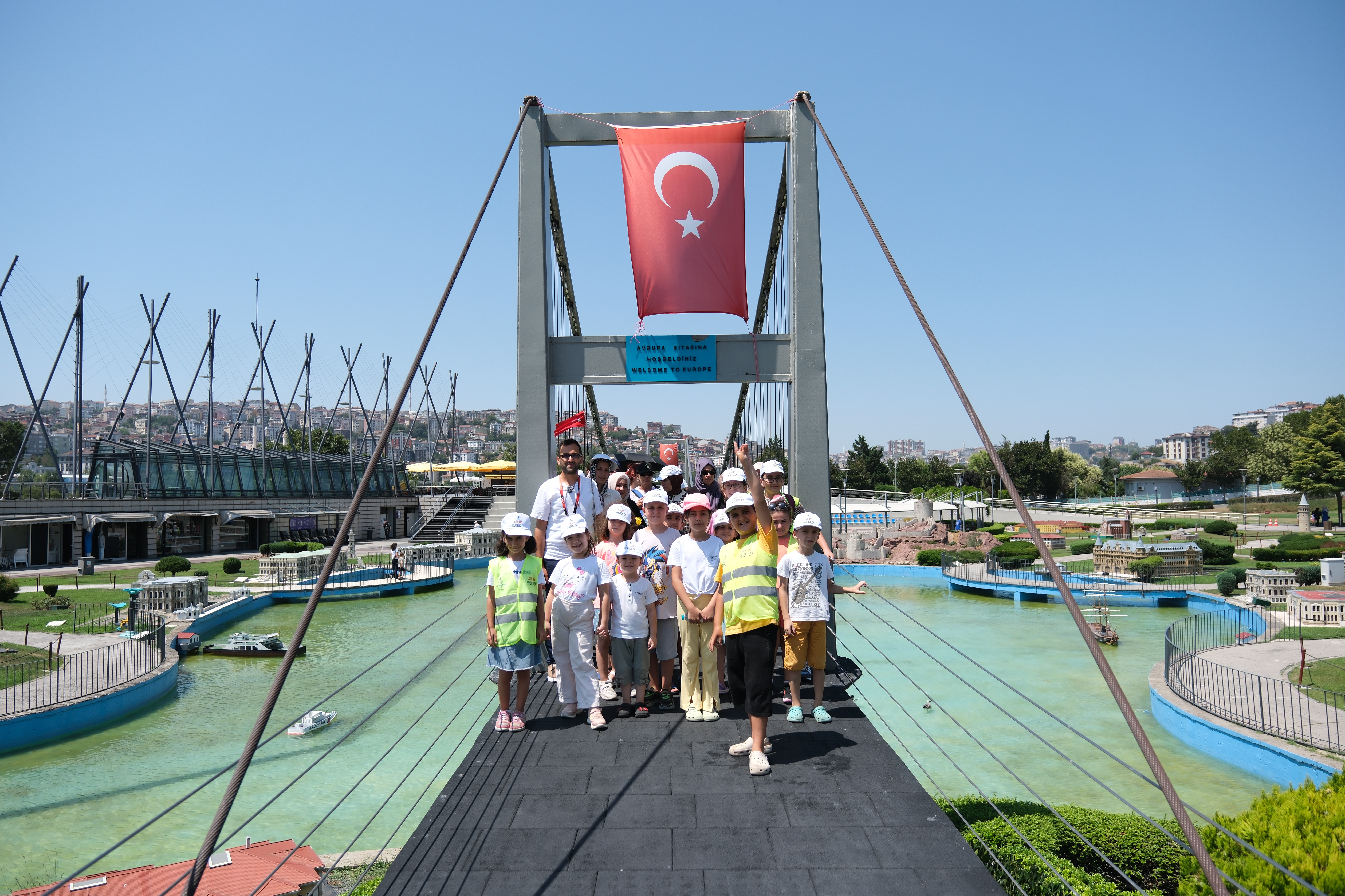 İBB'nin “Küçük Rehberler İstanbul’u Keşfediyor” projesi 