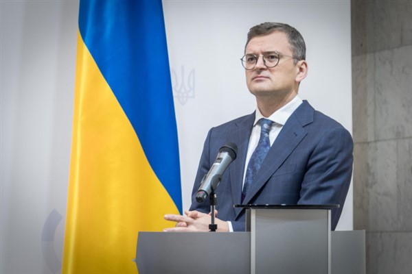 Kuleba: “Ukrayna tahılının Polonya sınırında bozulması kabul edilemez”