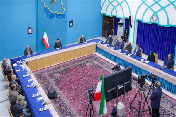 Reisi, IRIB'in 200 seçim kampanyası kanalının açılış törenine katıldı