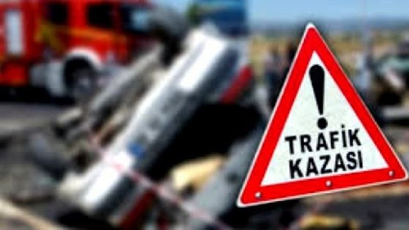 Siverek'te zincirleme trafik kazası: 3 araç birbirine girdi