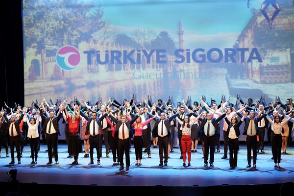 Türkiye Sigorta’dan Anadolu Ateşi iş birliğiyle ‘Biz Türkiyeyiz’ performansı