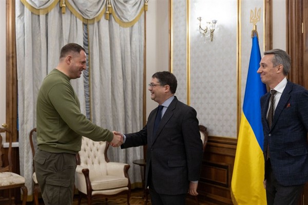 Ukrayna Başkanlık Ofisi Başkanı Yermak, Heilbronn ile bir araya geldi 