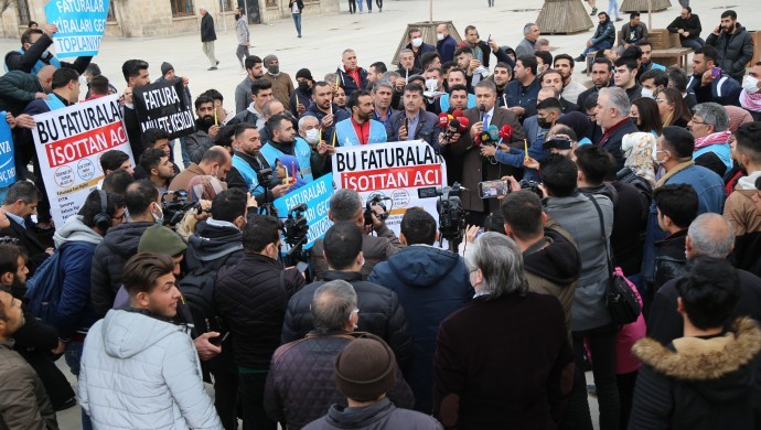 Urfa'da zam protestosu: Bu faturalar isottan acı!