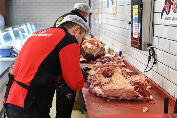 ABB'nin uygun fiyatlı et satış uygulamasında 3 ton 816 kilogram et satışı yapıldı
