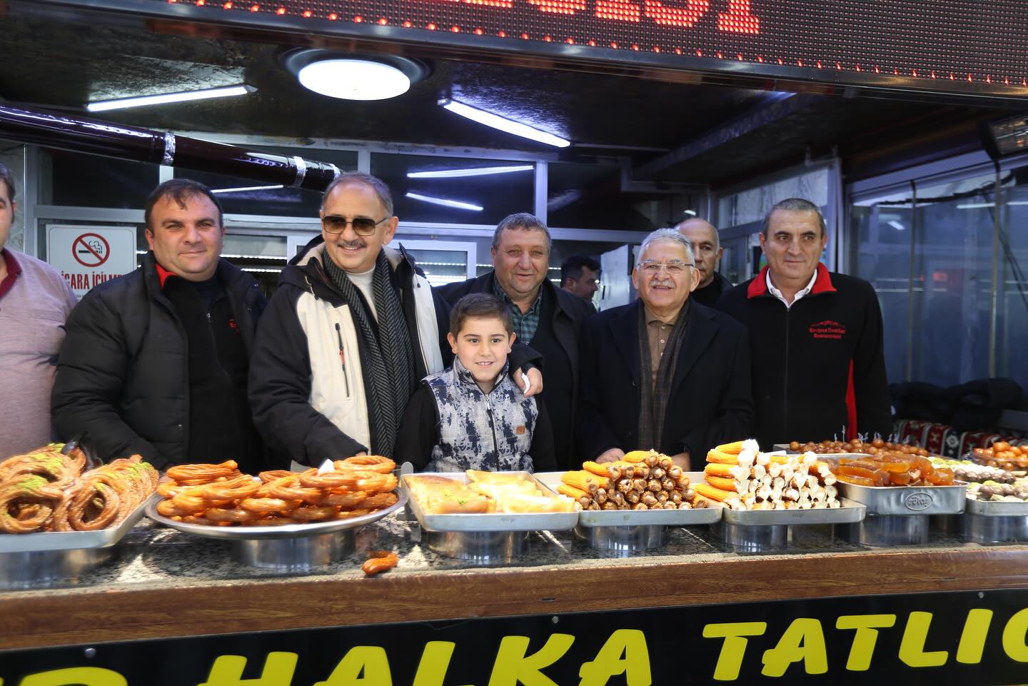 Bakan Özhaseki ve Büyükkılıç, Erciyes Kayak Merkezi esnaflarını ziyaret etti