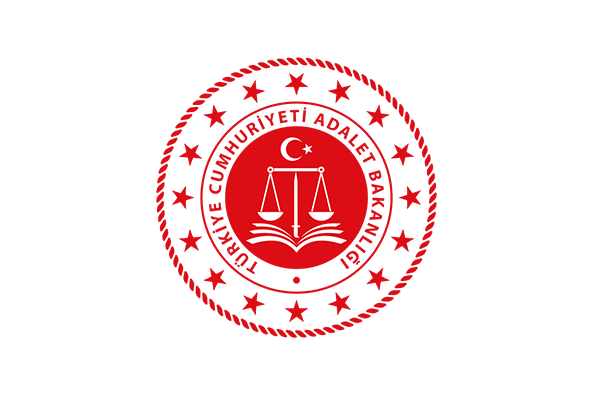 Bakan Tunç, AK Parti Ulus İlçe Teşkilatı ve vatandaşlarla bayramlaştı
