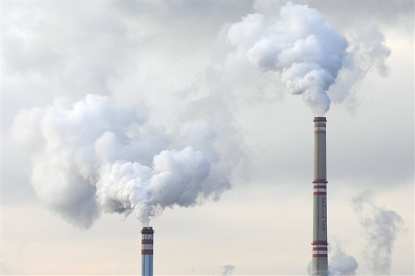 BM Genel Sekreteri Guterres: “Hükümetler fosil yakıt üretimini iki katına çıkarıyor”