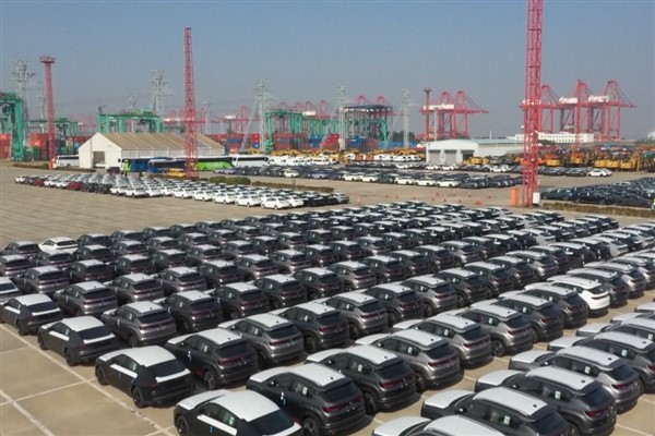 Çin'in otomobil ihracatı 2023'te rekor seviyeye ulaştı