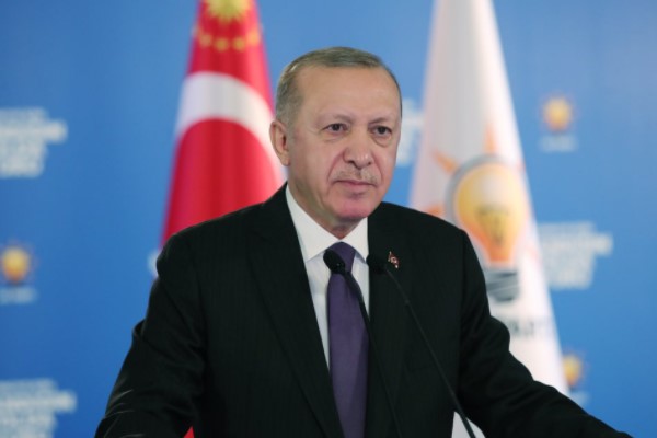 Cumhurbaşkanı Erdoğan: Deprem konusuna siyaset üstü bir mesele olarak bakmamız gerekiyor
