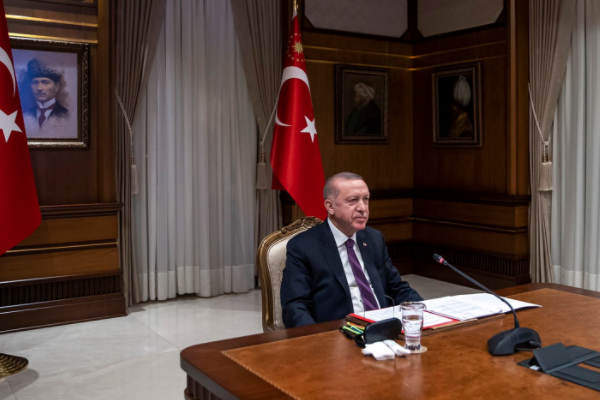 Cumhurbaşkanı Erdoğan, edebiyatçı Nuri Pakdil’i andı