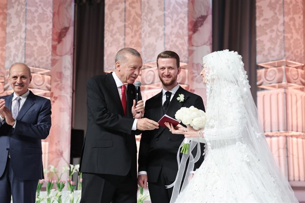 Cumhurbaşkanı Erdoğan, yeğeninin nikah merasimine katıldı