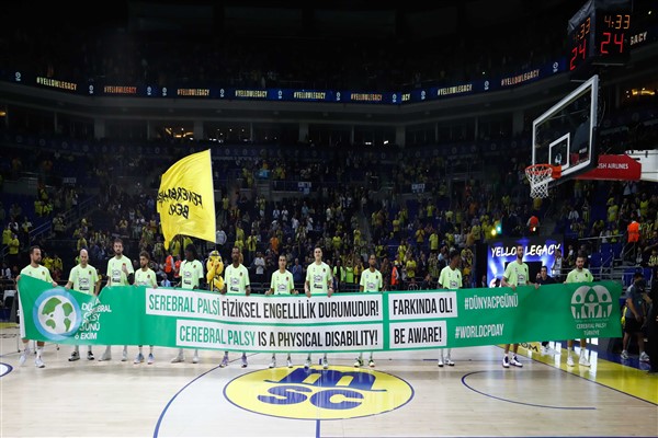 Fenerbahçe Beko ve Türkiye Spastik Çocuklar Vakfı serebral palsi'ye dikkat çekti