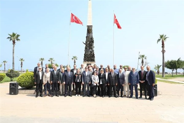 İskenderun Belediye Meclisi toplandı