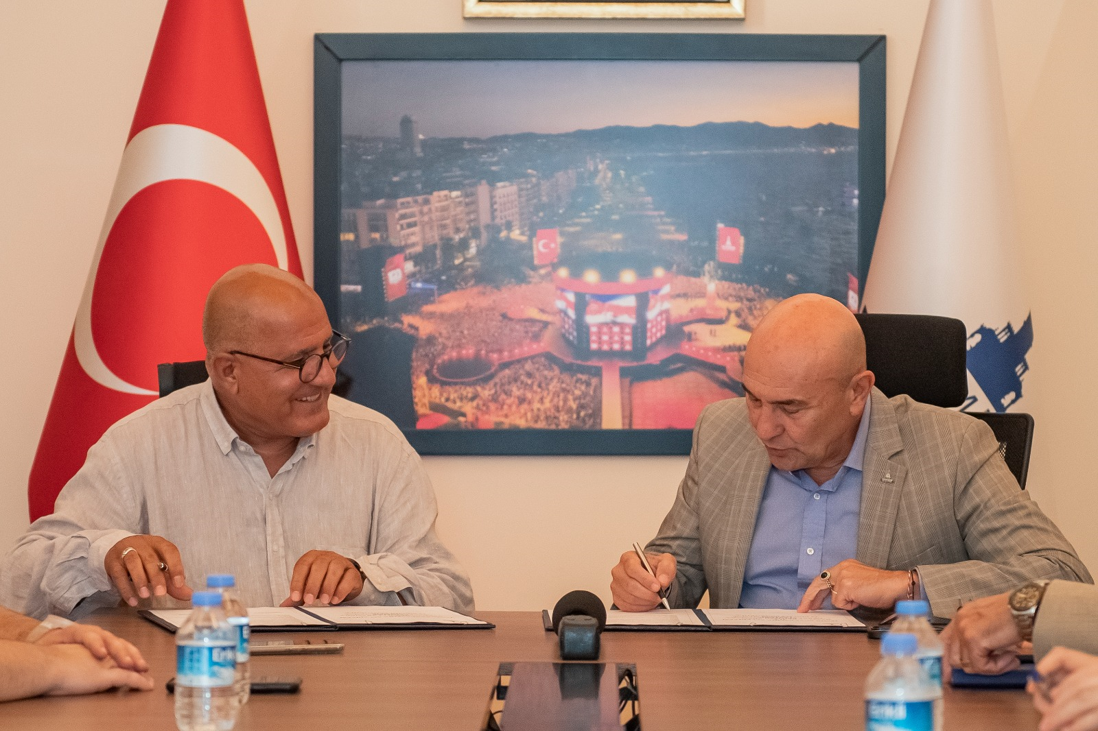 İzmir Büyükşehir Belediyesi ve Habitat Derneği arasında protokol imzalandı