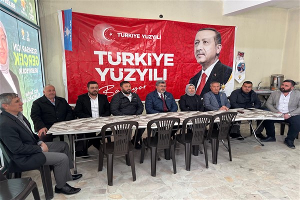 Milletvekili Özkaya, Afyonkarahisar'da vatandaşlarla bir araya geldi