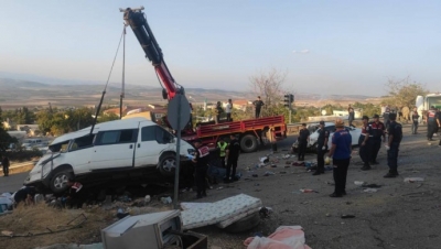 Nurdağı'nda kaza: 5 ölü, 17 yaralı