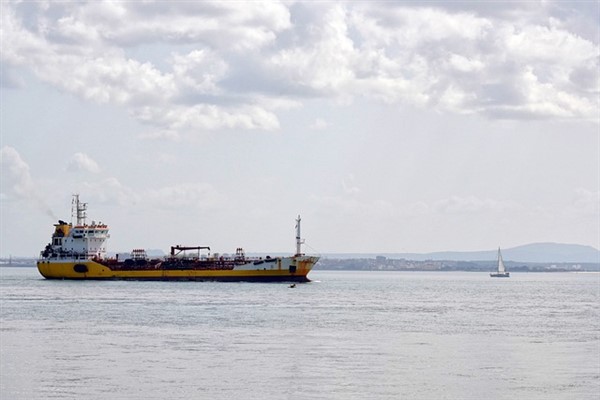 Sappho isimli tanker, Bozcaada Demir Sahası’nda demirledi