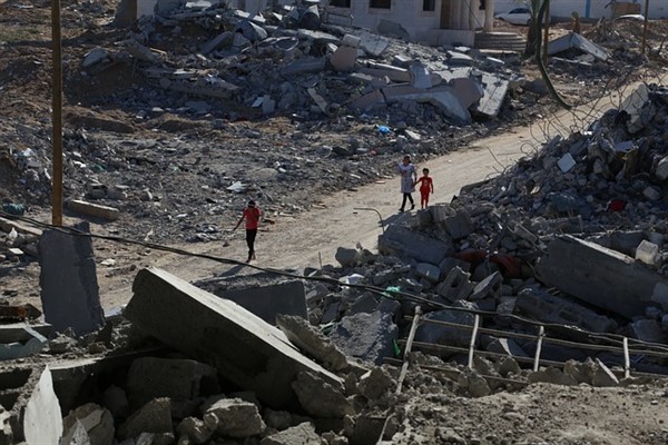 UNRWA: Gazze Şeridi'ne Mart'ta her gün 168 yardım kamyonu giriş yaptı